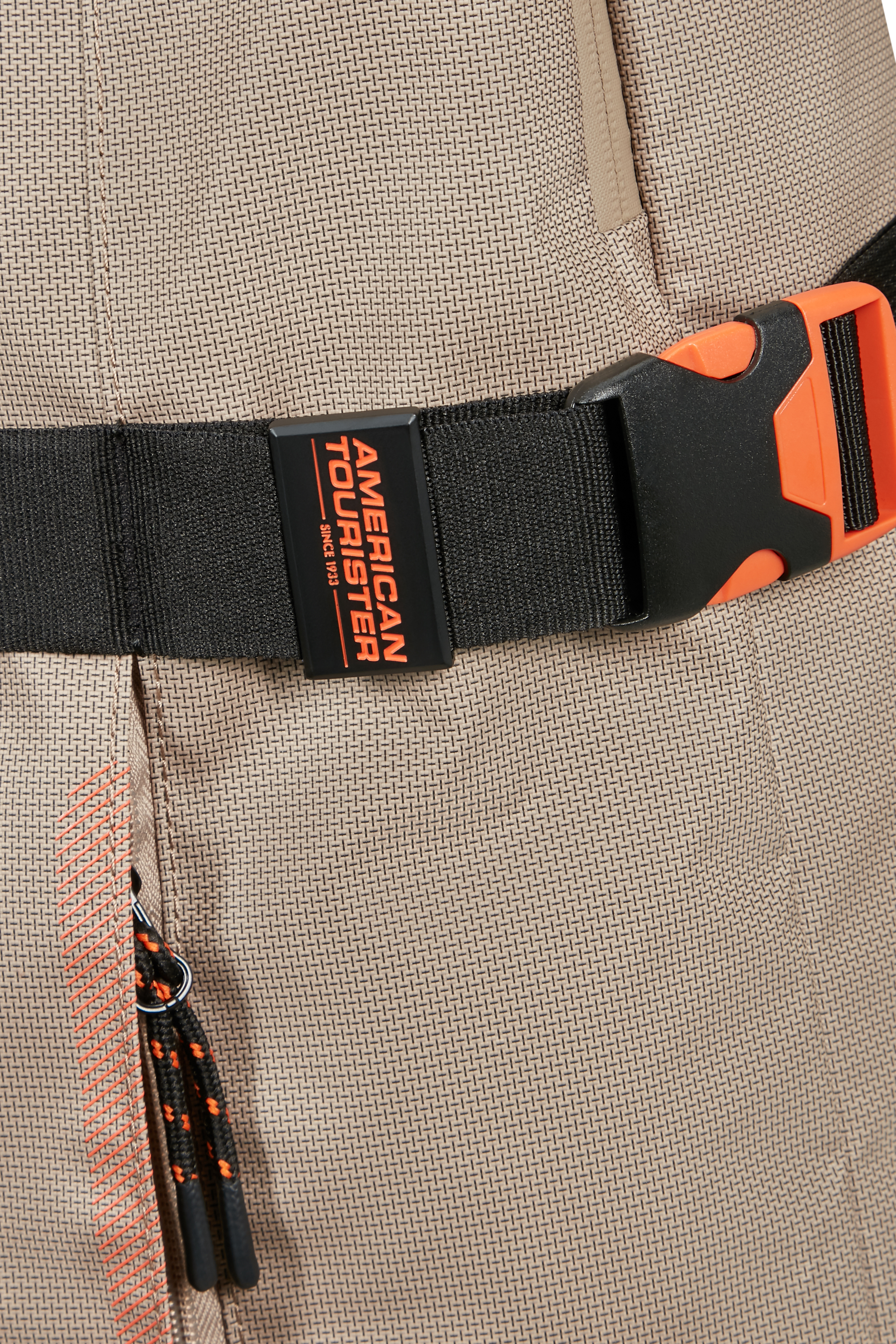 Urban Track Duffle/Wheels M Coated