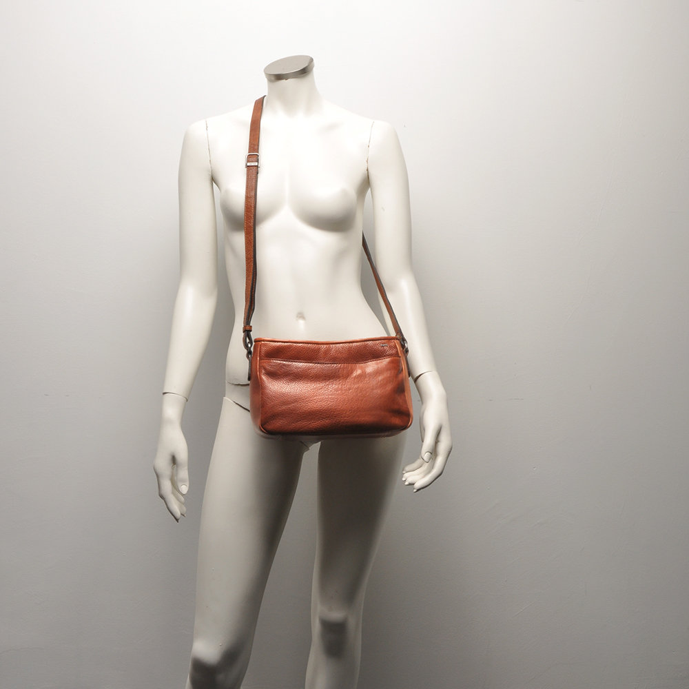 Lucca Crossbody